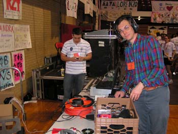 2004 - Dan Schleck Sets up the show.